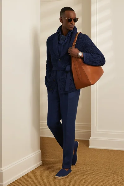 Look 3